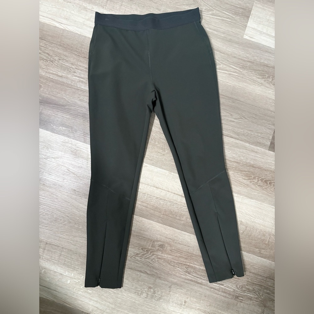 GAP Classic Black Leggings. Women’s Medium